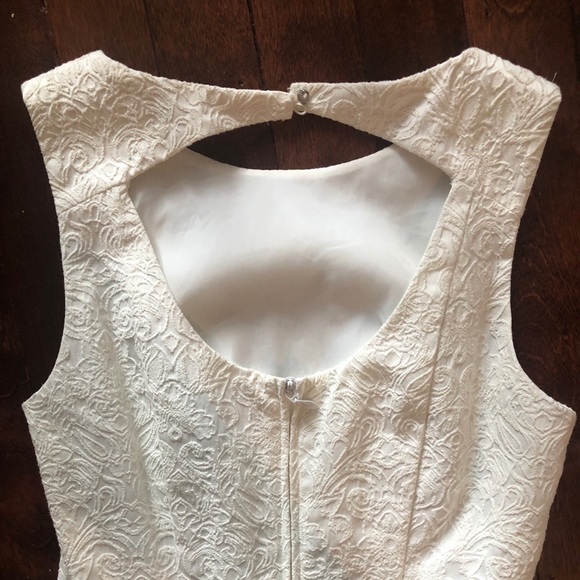 White Dress - Picture 4 of 4